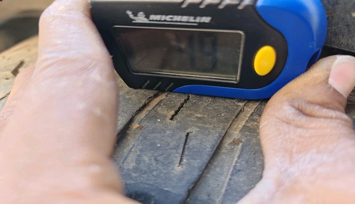 2018 Toyota Fortuner 2.8 4X2 AT, Diesel, Automatic, 1,13,688 km, tyre