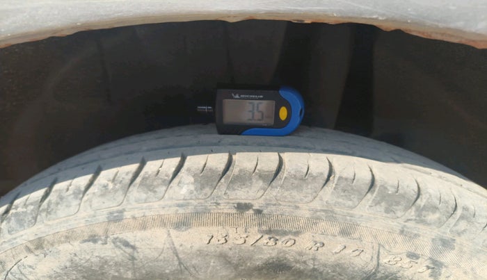 2018 Maruti Swift LXI, Petrol, Manual, 63,394 km, tyre