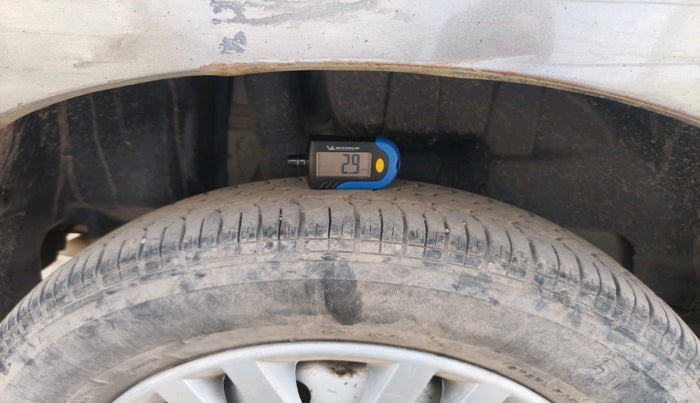 2018 Maruti Swift LXI, Petrol, Manual, 63,394 km, tyre