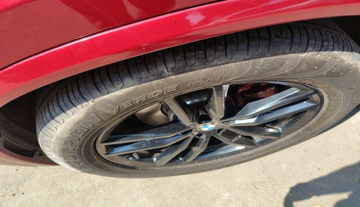 2019 BMW X4 XDRIVE 20D M SPORT X, Diesel, Automatic, 1,07,557 km, tyre