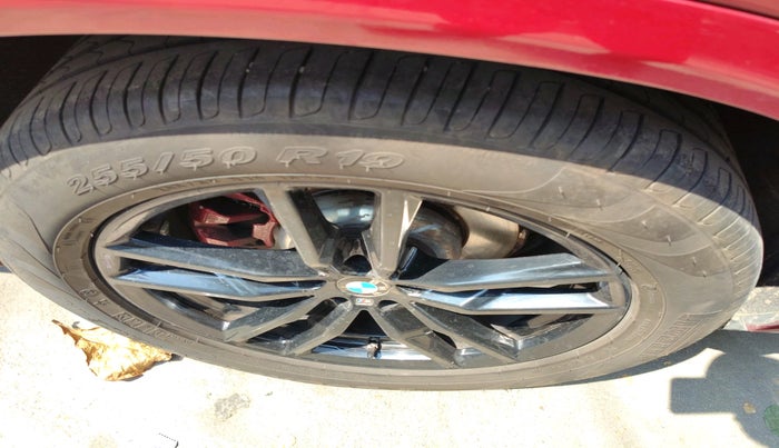 2019 BMW X4 XDRIVE 20D M SPORT X, Diesel, Automatic, 1,07,557 km, tyre