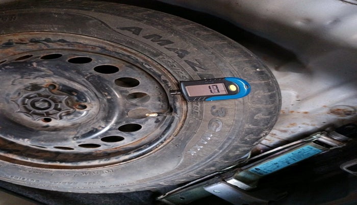 2015 Hyundai Grand i10 SPORTZ 1.2 KAPPA VTVT, Petrol, Manual, 26,480 km, tyre