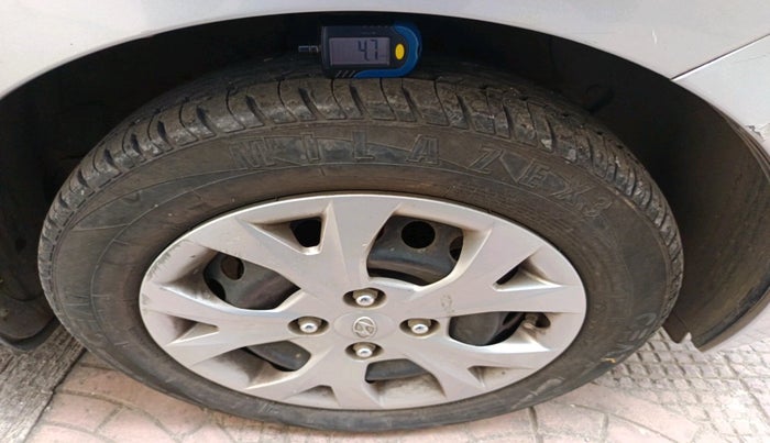 2015 Hyundai Grand i10 SPORTZ 1.2 KAPPA VTVT, Petrol, Manual, 26,480 km, tyre