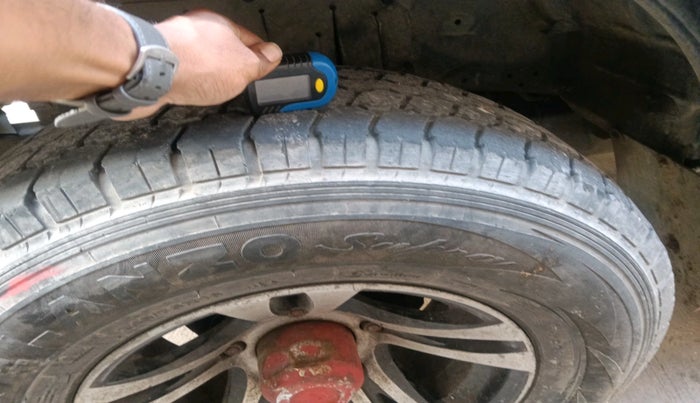 2018 Mahindra Thar CRDE 4X4 AC, Diesel, Manual, 1,05,656 km, tyre