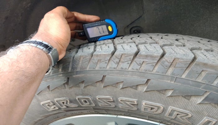 2023 Mahindra Thar LX PETROL HT 4WD AT, Petrol, Automatic, 17,621 km, tyre