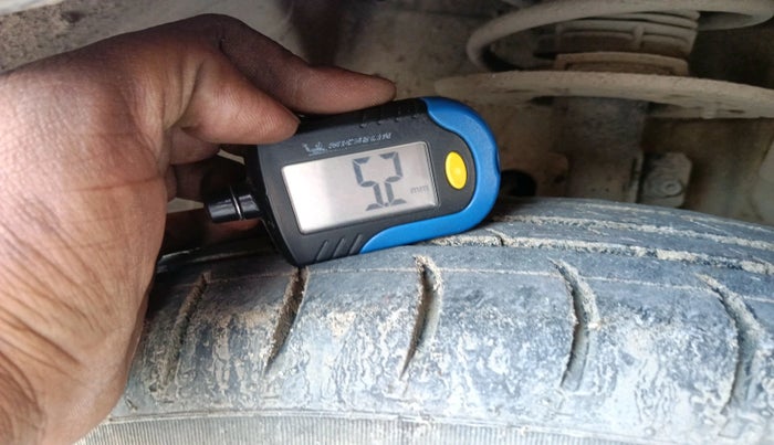 2020 Maruti Swift LXI, Petrol, Manual, 58,614 km, tyre