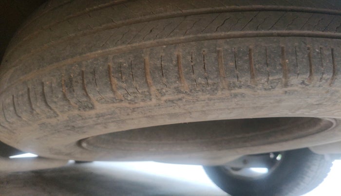 2015 Mahindra XUV500 W8, Diesel, Manual, 1,39,980 km, tyre