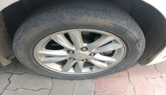 2014 Chevrolet Cruze LT, Diesel, Manual, 96,292 km, tyre