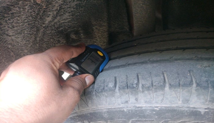 2016 Maruti Vitara Brezza ZDI, Diesel, Manual, 72,370 km, tyre