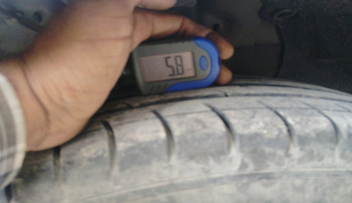 2016 Hyundai Elite i20 MAGNA 1.2, Petrol, Manual, 55,960 km, tyre