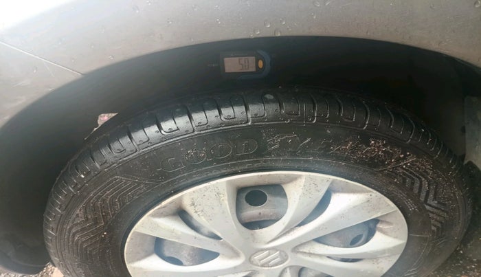 2018 Maruti Swift VXI AMT, Petrol, Automatic, 77,960 km, tyre