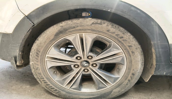 2017 Hyundai Creta SX PLUS AT 1.6 DIESEL, Diesel, Automatic, 1,75,127 km, tyre