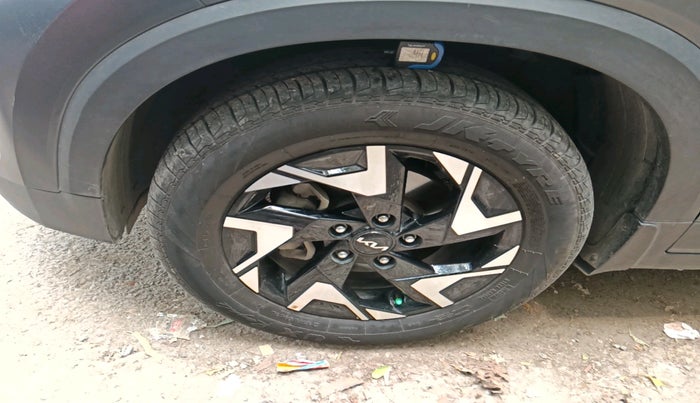 2023 KIA SONET X LINE 1.5 AT, Diesel, Automatic, 38,920 km, tyre