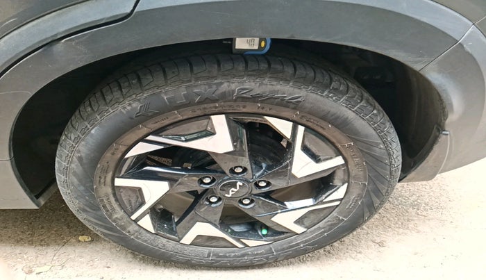2023 KIA SONET X LINE 1.5 AT, Diesel, Automatic, 38,920 km, tyre