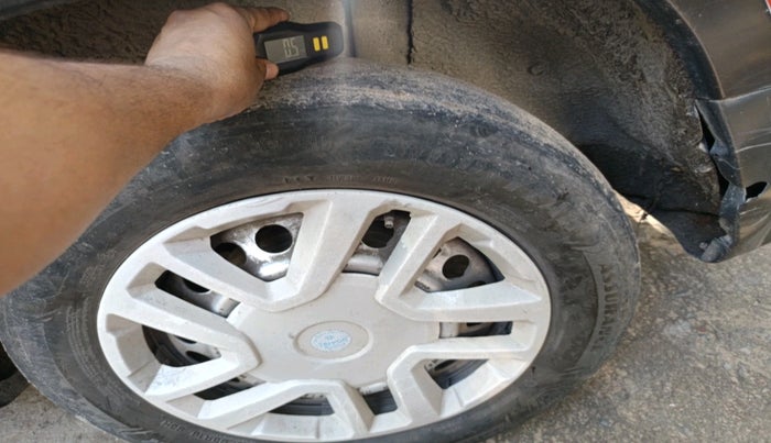 2016 Maruti Vitara Brezza LDI (O), Diesel, Manual, 98,983 km, tyre