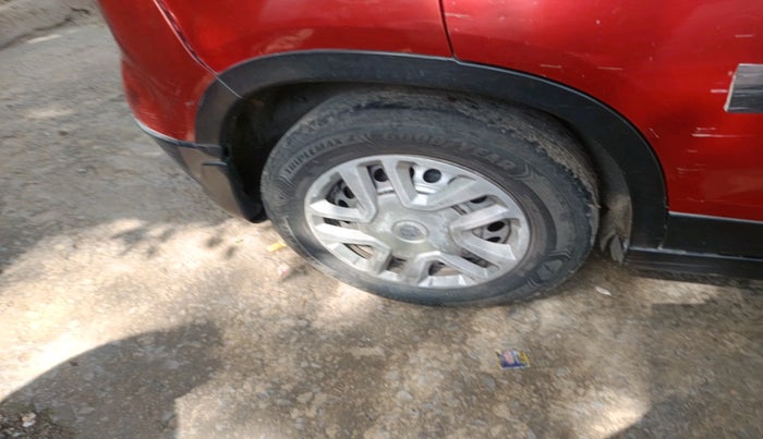 2016 Maruti Vitara Brezza LDI (O), Diesel, Manual, 98,983 km, tyre