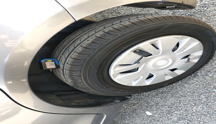 2014 Maruti Swift Dzire VDI, Diesel, Manual, 82,248 km, tyre