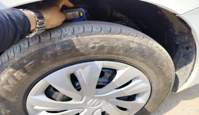 2024 Maruti Swift VXi AMT, Petrol, Automatic, 2,644 km, tyre