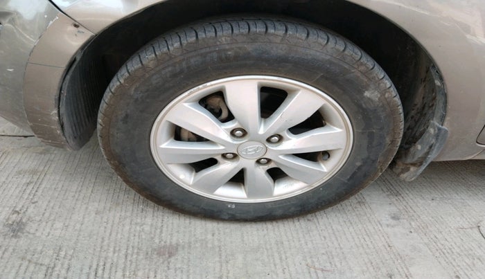 2014 Hyundai i20 SPORTZ 1.2, Petrol, Manual, 43,811 km, tyre