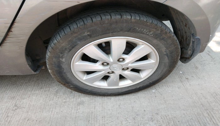 2014 Hyundai i20 SPORTZ 1.2, Petrol, Manual, 43,811 km, tyre