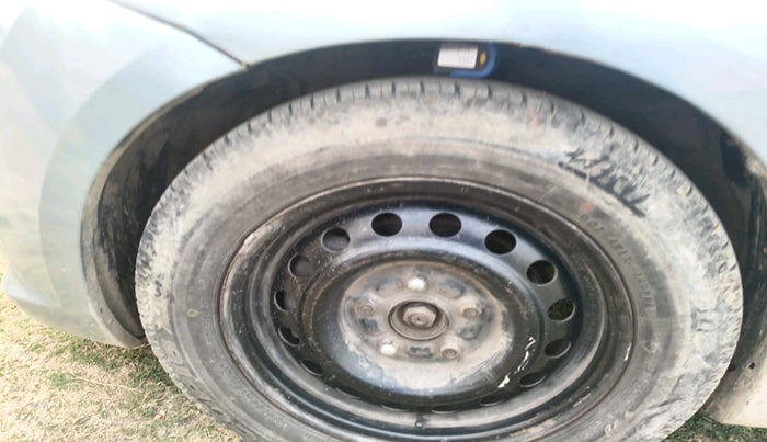 2012 Maruti Ertiga VDI, Diesel, Manual, 2,38,048 km, tyre