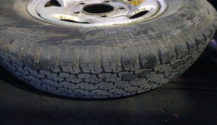 2017 Tata Hexa XT 4X2 7 STR, Diesel, Manual, 89,028 km, tyre