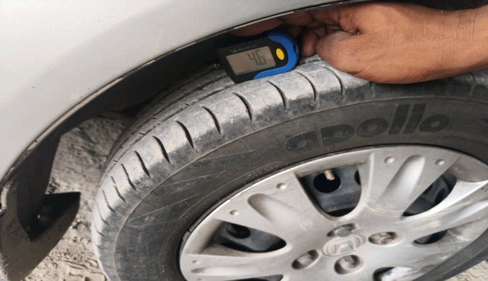 2015 Honda Amaze 1.2L I-VTEC S, Petrol, Manual, 1,02,145 km, tyre