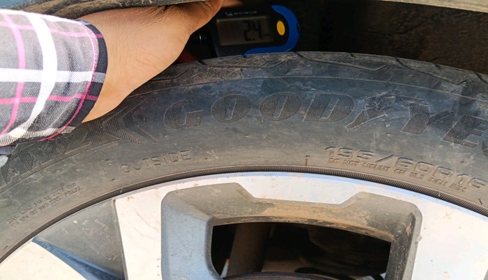 2017 Honda WR-V 1.5L I-DTEC VX MT, Diesel, Manual, 1,65,309 km, tyre