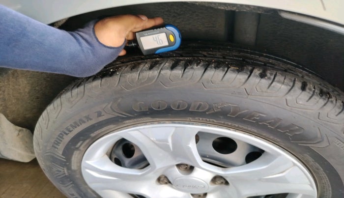 2015 Ford Ecosport TREND 1.5L DIESEL, Diesel, Manual, 87,726 km, tyre