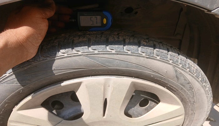 2015 Maruti Wagon R 1.0 VXI, Petrol, Manual, 51,357 km, tyre