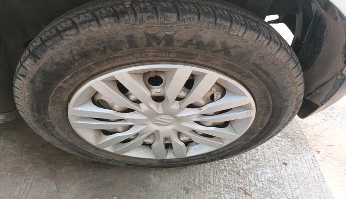 2014 Maruti Swift LXI, Petrol, Manual, 48,790 km, tyre