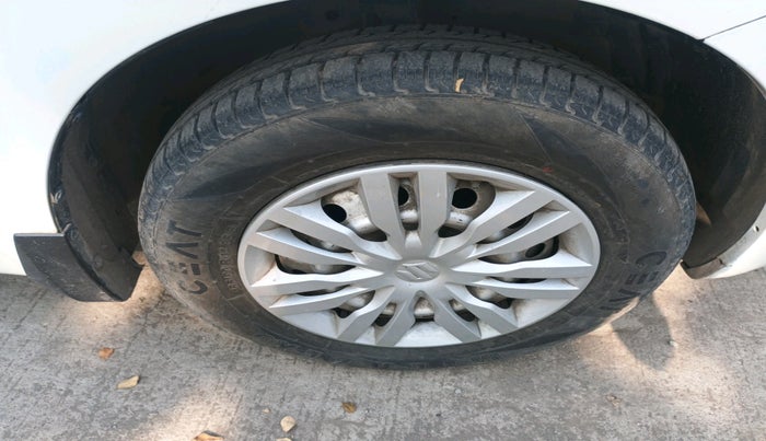 2014 Maruti Swift LXI, Petrol, Manual, 48,790 km, tyre