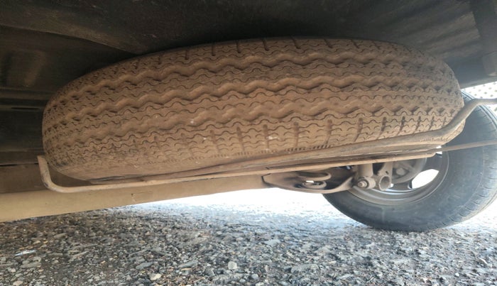 2019 Renault TRIBER RXZ, Petrol, Manual, 54,100 km, tyre