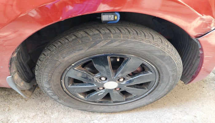 2013 Hyundai i20 SPORTZ 1.4 CRDI, Diesel, Manual, 1,09,369 km, tyre