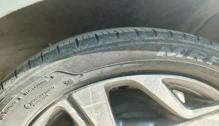 2020 Hyundai AURA SX 1.2, Petrol, Manual, 62,585 km, tyre