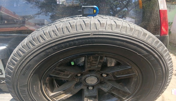 2007 Ford Endeavour XLT 4X2 MT, Diesel, Manual, 98,205 km, tyre