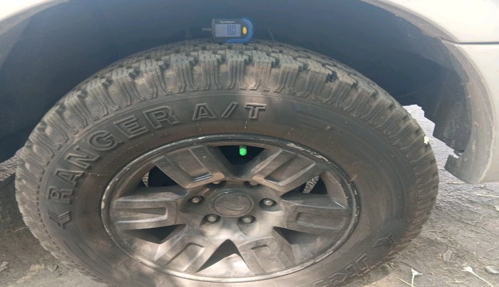 2007 Ford Endeavour XLT 4X2 MT, Diesel, Manual, 98,205 km, tyre