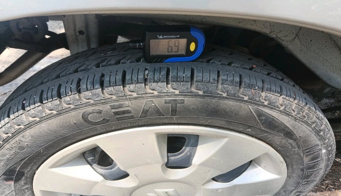 2014 Maruti Alto K10 VXI, Petrol, Manual, 43,999 km, tyre