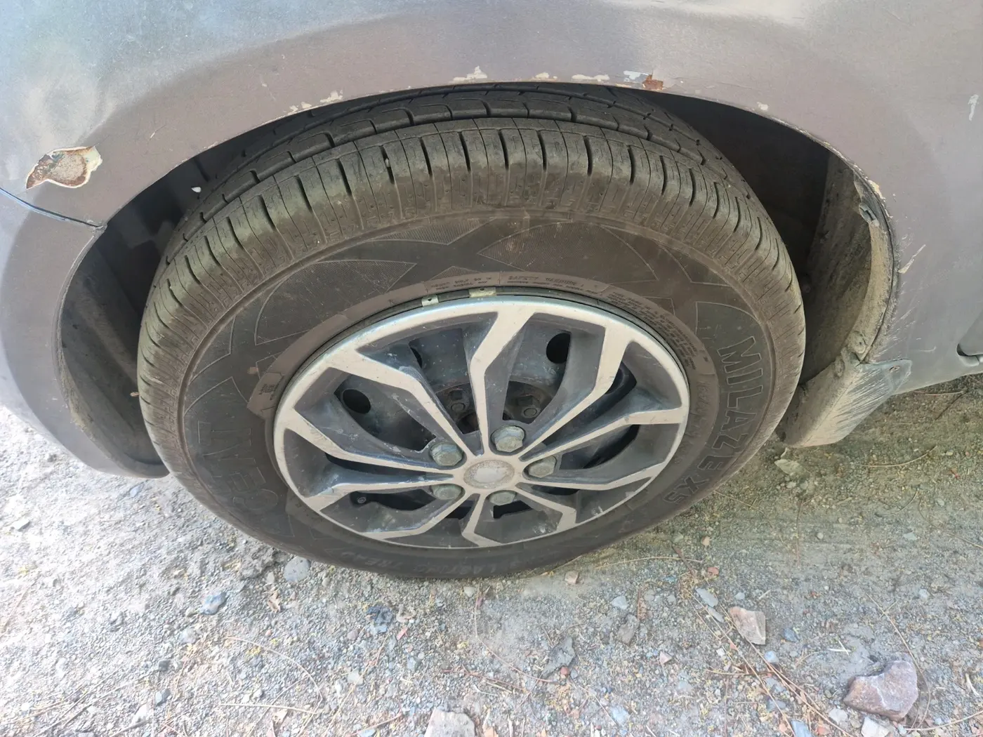 2010 Maruti Ritz VXI, Petrol, Manual, 59,331 km, tyre