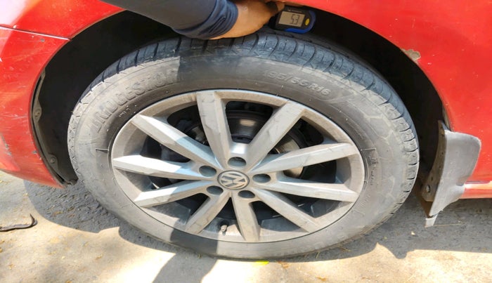 2018 Volkswagen Polo HIGHLINE1.5L, Diesel, Manual, 92,718 km, tyre