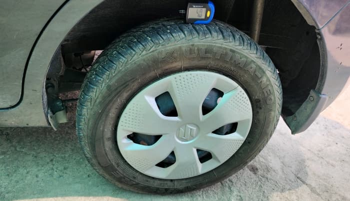 2025 Maruti Alto K10 VXI PLUS AMT, Petrol, Automatic, 8,594 km, tyre
