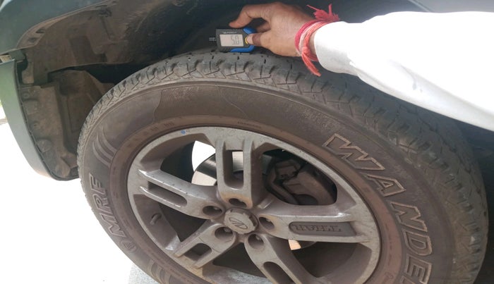 2022 Mahindra Thar LX D 4WD AT CONVERTIBLE, Diesel, Automatic, 37,795 km, tyre