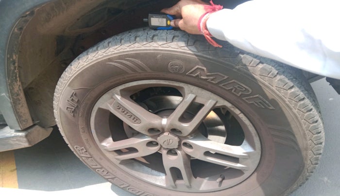 2022 Mahindra Thar LX D 4WD AT CONVERTIBLE, Diesel, Automatic, 37,795 km, tyre