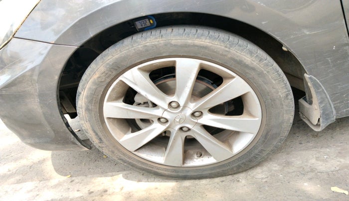 2012 Hyundai Verna FLUIDIC 1.6 CRDI SX AT, Diesel, Automatic, 99,769 km, tyre