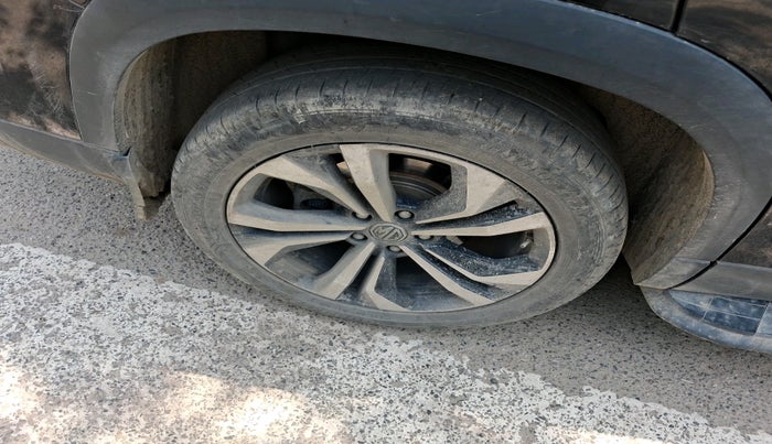 2023 MG HECTOR SHARP PRO 1.5 TURBO MT PETROL, Petrol, Manual, 40,124 km, tyre