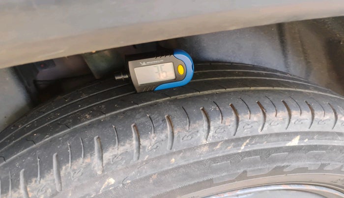 2018 Jeep Compass SPORT 2.0 DIESEL, Diesel, Manual, 1,48,053 km, tyre