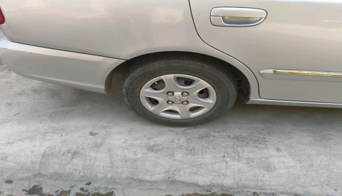 2011 Hyundai Accent EXECUTIVE LPG, Petrol, Manual, 1,09,344 km, tyre