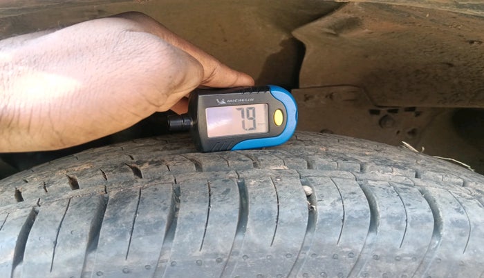 2003 Mahindra Scorpio 2.6 CRDE, Diesel, Manual, 1,45,000 km, tyre