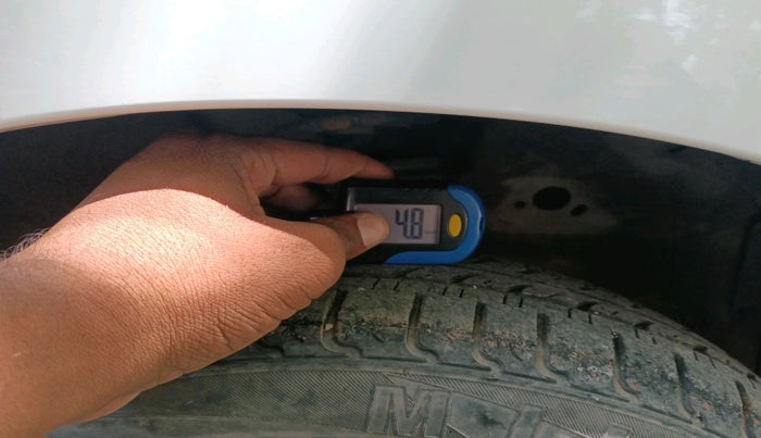 2017 Maruti Wagon R 1.0 VXI, Petrol, Manual, 74,965 km, tyre