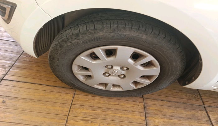 2012 Hyundai i20 MAGNA 1.4 CRDI, Diesel, Manual, 1,10,511 km, tyre